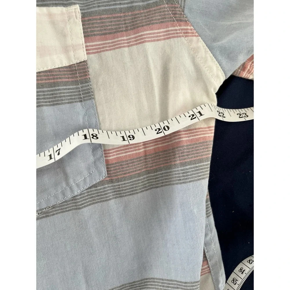 Levis Redtab Mens Button Up Medium XL Striped  Short‎ Sleeve